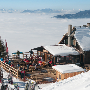 Pöllingerhütte auf der Gerlitzen Alpe im Winter