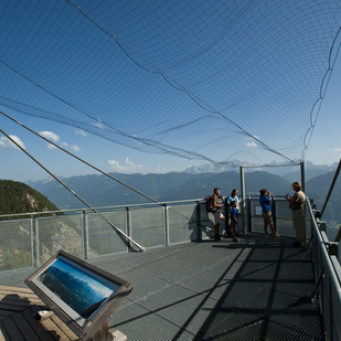 Aussichtsplattform im Naturpark Dobratsch
