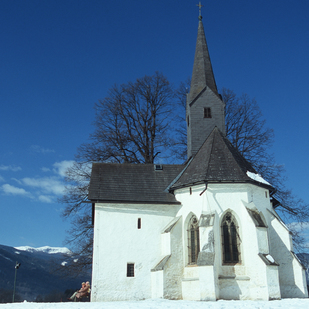 St. Johanna Kirche im Winter
